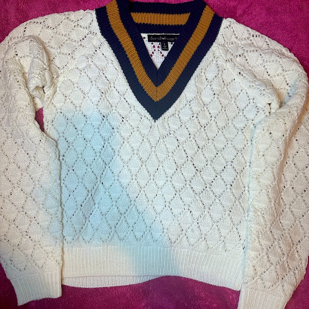 Sweater - Picture 2 of 3